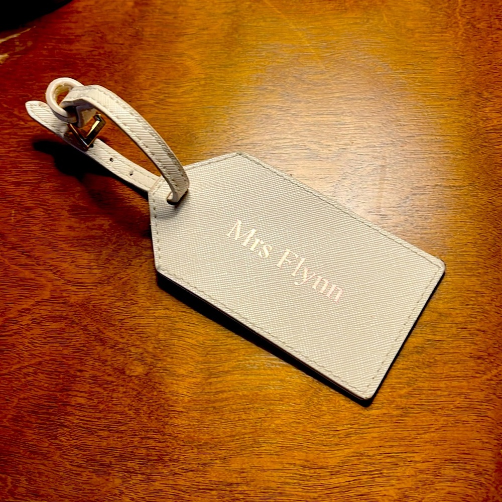 Personalized luggage tag